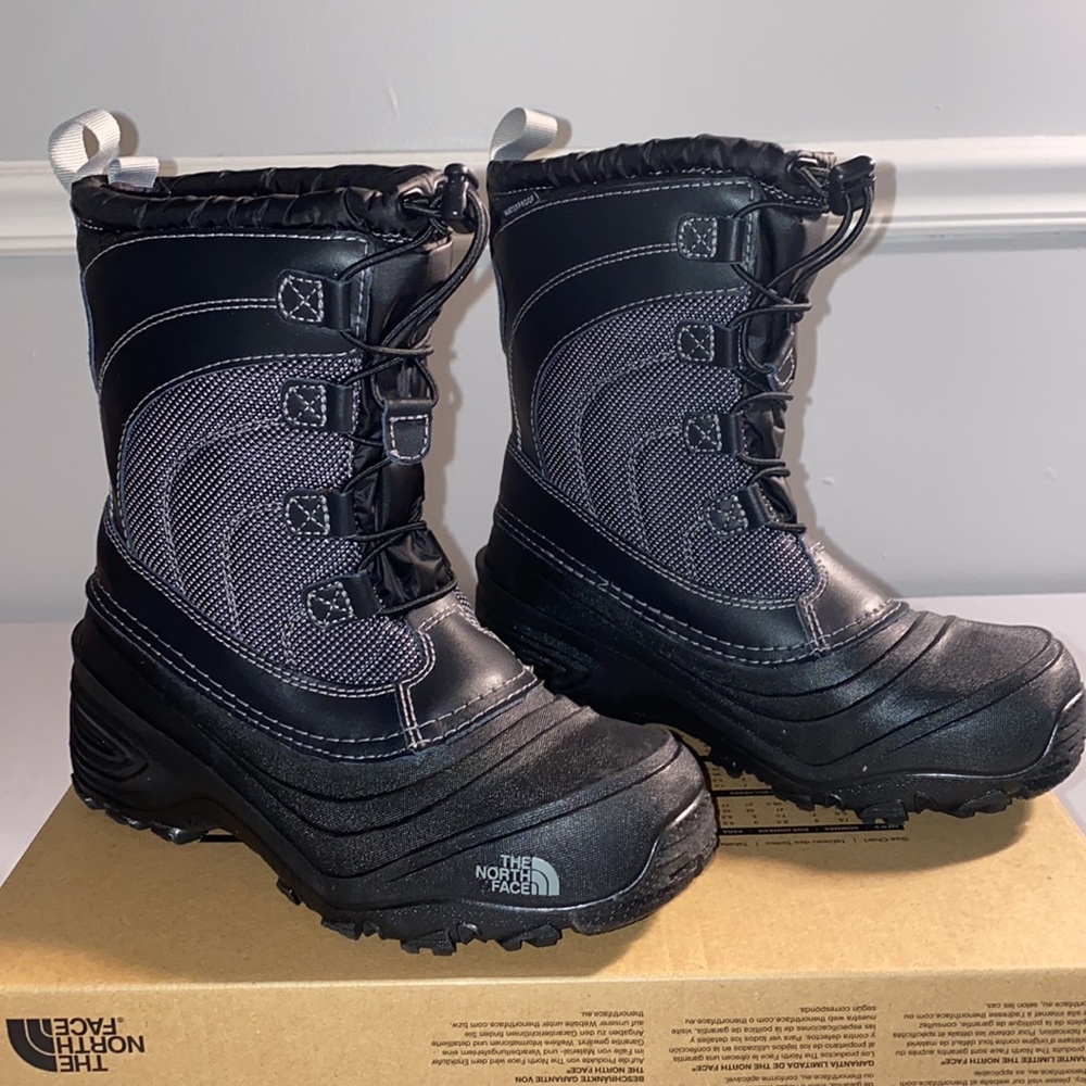 THE NORTH FACE | New Alpenglow IV' Bungee Lace Waterproof Snow Boot